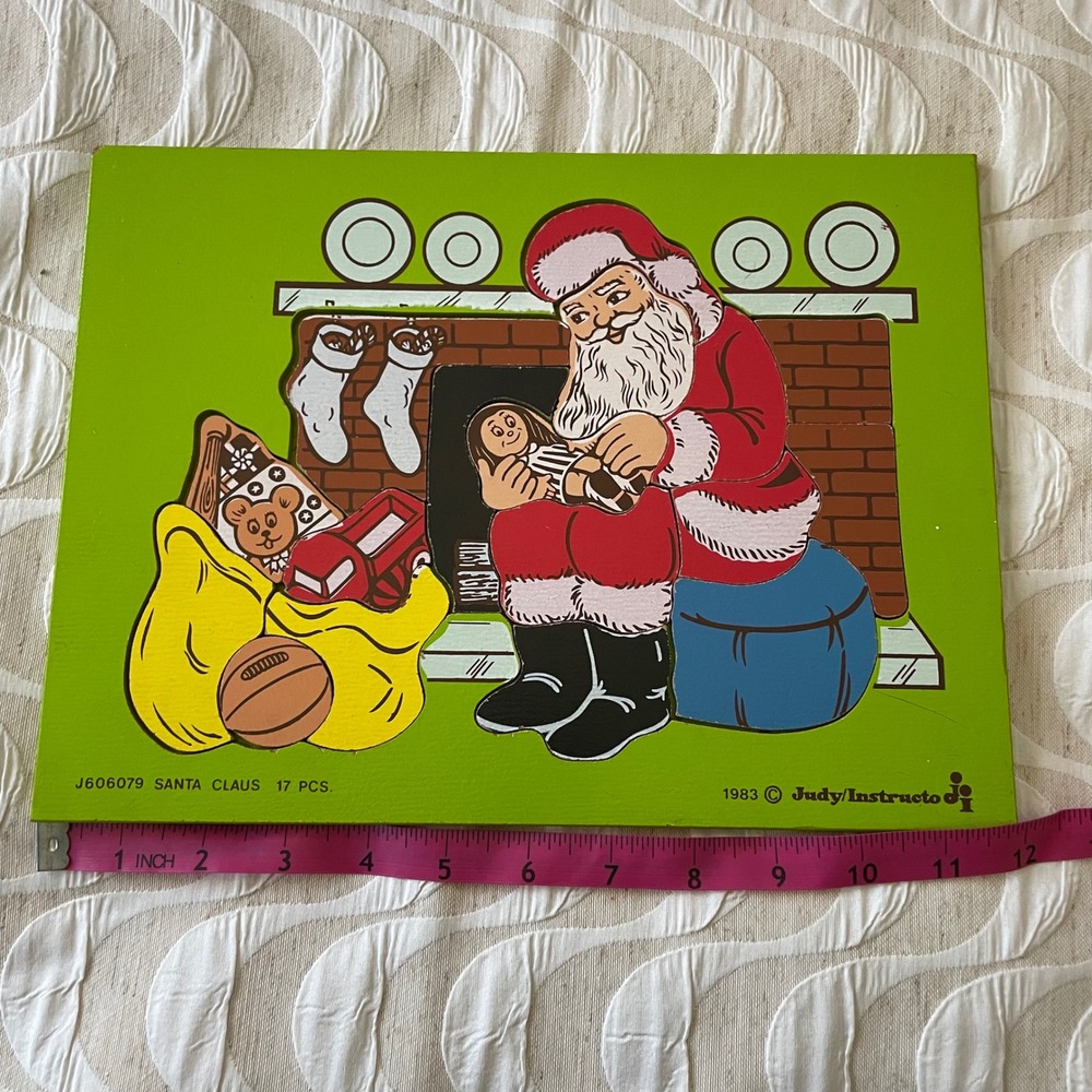 Vintage 1983 Judy Instructo Santa Claus Wooden Tray Puzzle 17pc J606079 Green
